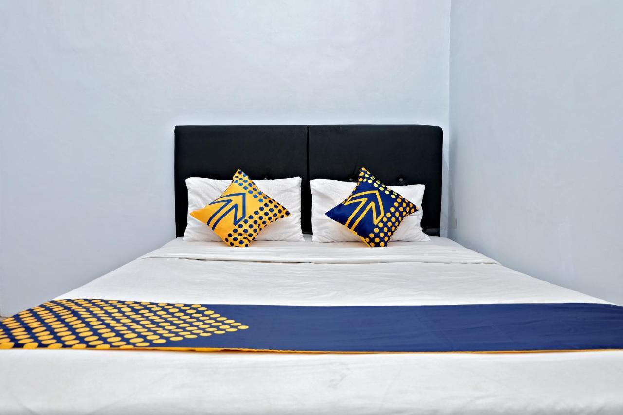 Hotel Spot On 2847 Anggrek Syariah Makassar